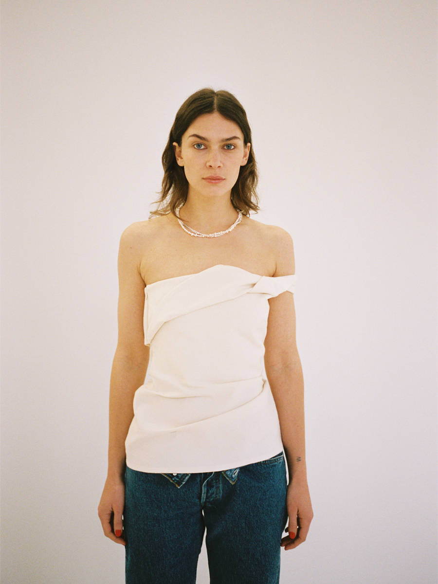 TWISTED TOP ILO