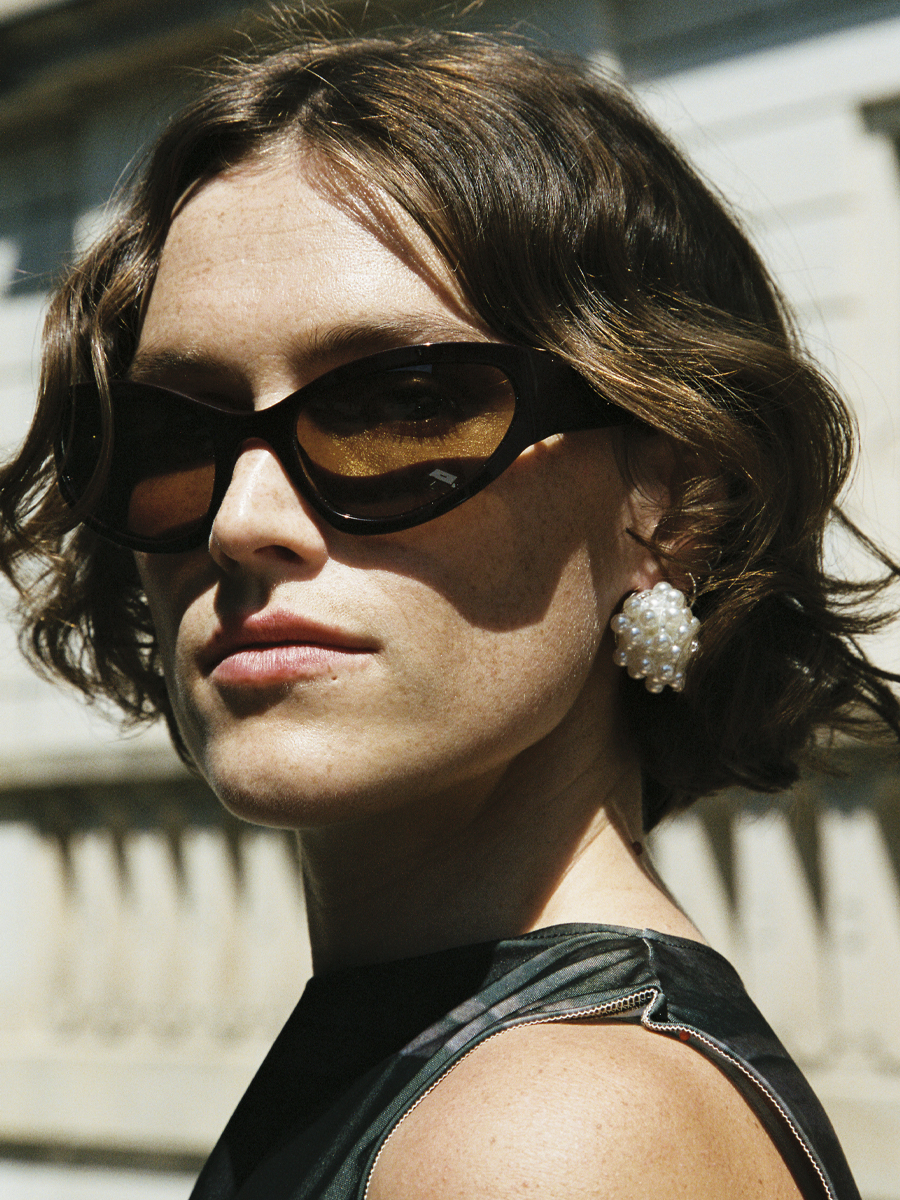 Crochet Earclips Pearl